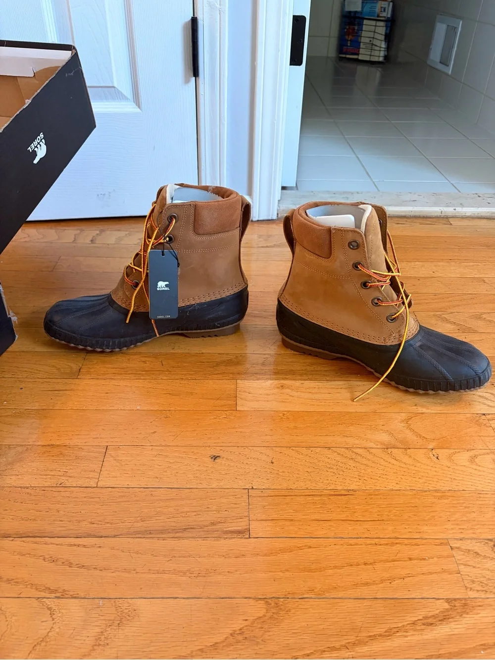 Sorel Men's Tan and Black Rugged Waterproof Lace-Up Boots